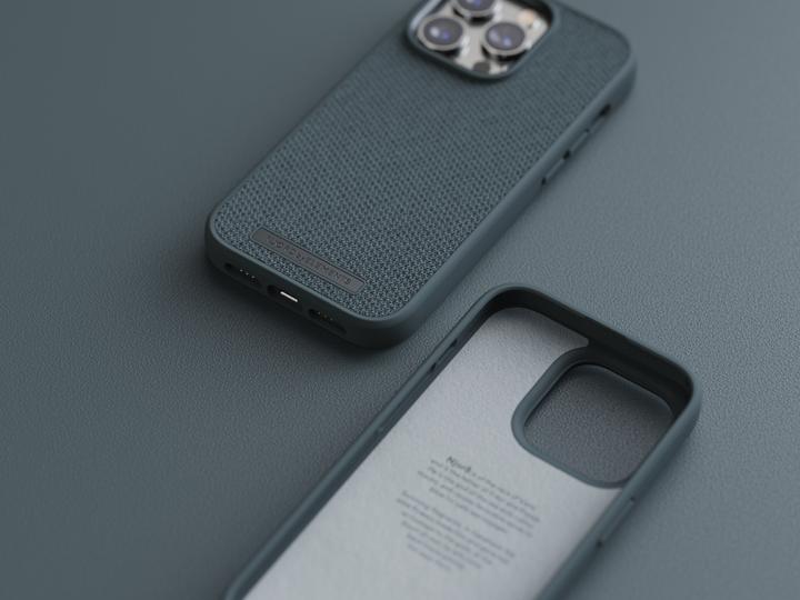 Actual product image Njord Hard Cover Tonal Case Dark Grey (Apple iPhone 14 Pro)