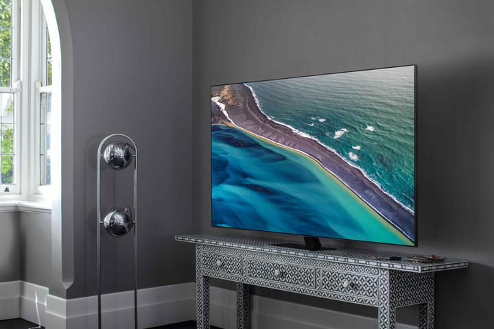 Produktbild Samsung QE55Q80A (55", QLED, 4K, 2021)