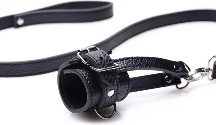 Actual product image XR Brands Testicular stretcher with leash