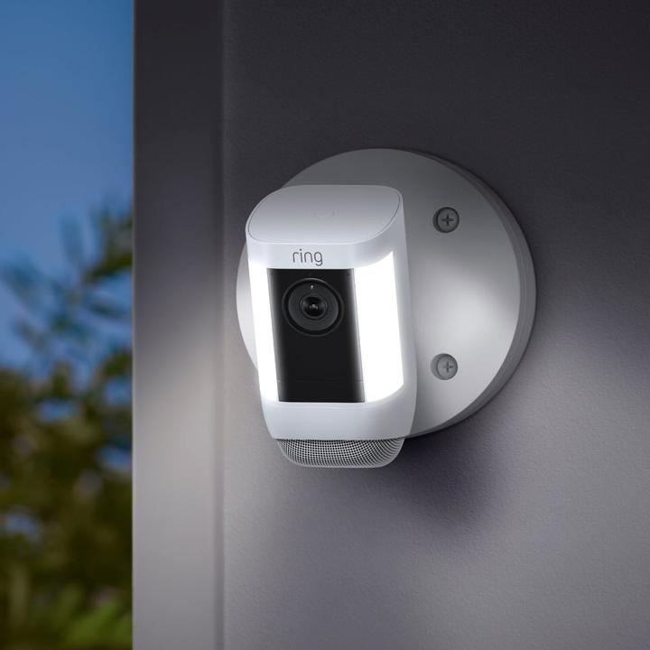 Produktbild Ring Spotlight Cam Pro (1920 x 1080 Pixels)
