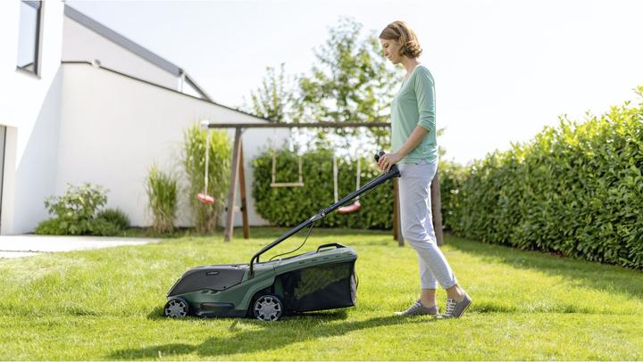 Actual product image Bosch Home & Garden Rotak 36-550 (Rechargeable battery operated)
