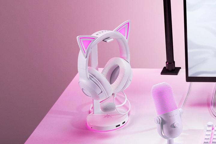 Actual product image Razer Kraken Kitty V2 - White (Cable)