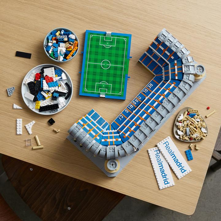 Actual product image LEGO Real Madrid - Santiago Bernabéu Stadium (10299, LEGO Icons, LEGO Rare Sets)
