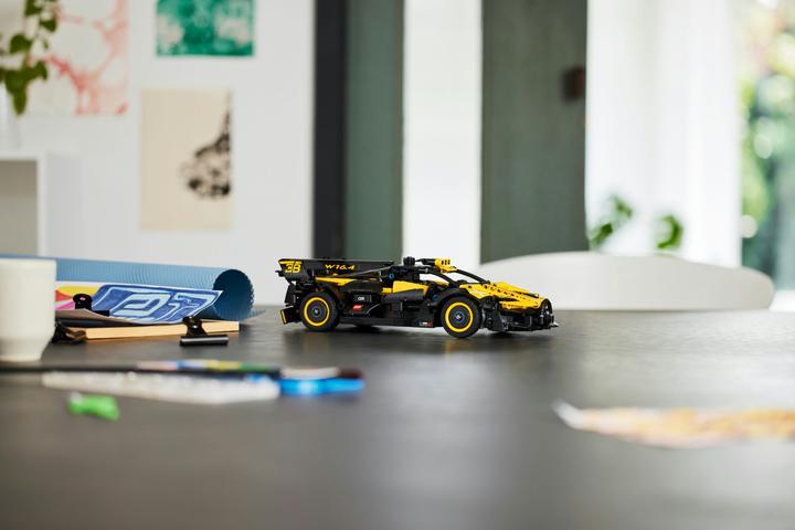 Produktbild LEGO Bugatti-Bolide (42151, LEGO Technic)