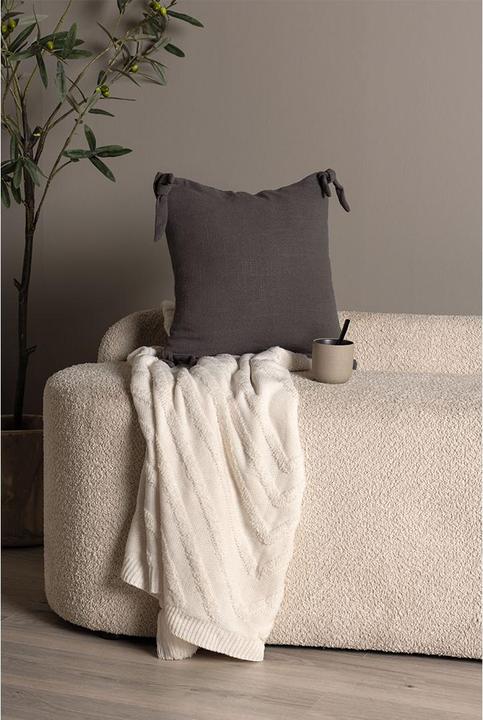 Actual product image Venture Home Nora (40 x 40 cm)