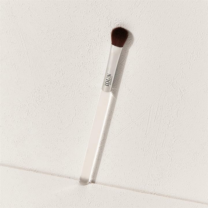 Actual product image IDUN Minerals Pinsel Angled blending brush (Eyebrows)