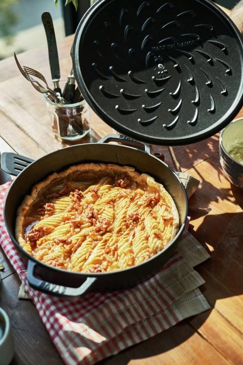 Actual product image Staub Braiser (28 cm, Casserole + Stewpot, Cast iron)