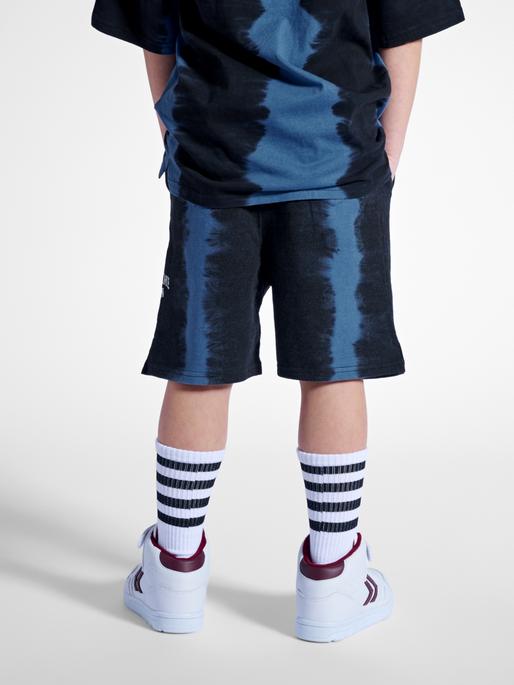 Actual product image hummel stsRIVER SHORTS (128)