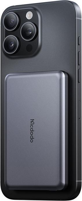 Actual product image Mcdodo MC-4641 Ultra-Thin 5000mAh 1C Magnetic Powerbank, Wireless (Gold) (5000 mAh)