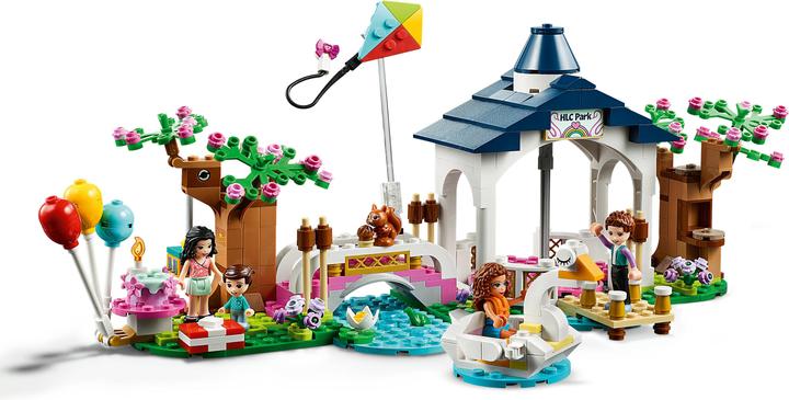 Actual product image LEGO Friends - Heartlake City Park (41447, LEGO Friends)