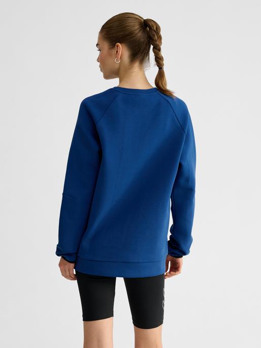 Actual product image hummel Hmltech Fleece Regular Crew (M)