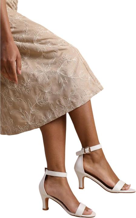 Where's That From Sandalen Madrid PU