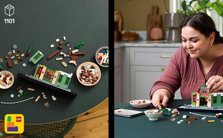 Actual product image LEGO French Café (10362, LEGO Icons)