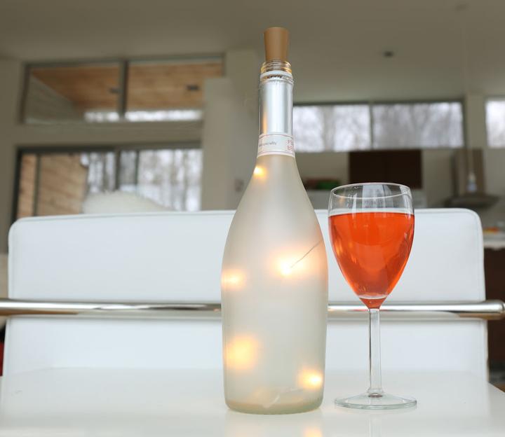 Actual product image Kikkerland Bottle String Lights (0.07 m)