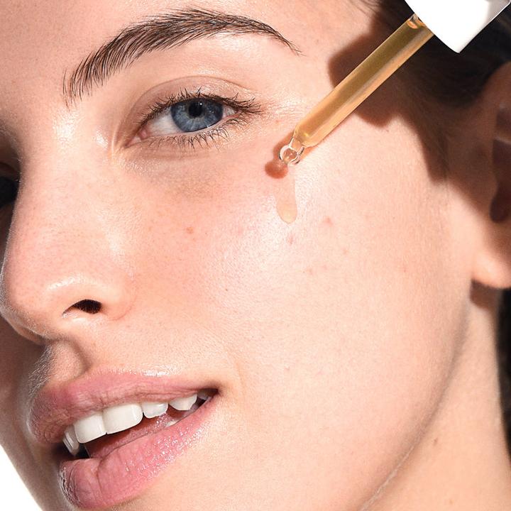 Actual product image Veralab Tan Glow Serum - A Radiant Face Serum (30 ml)