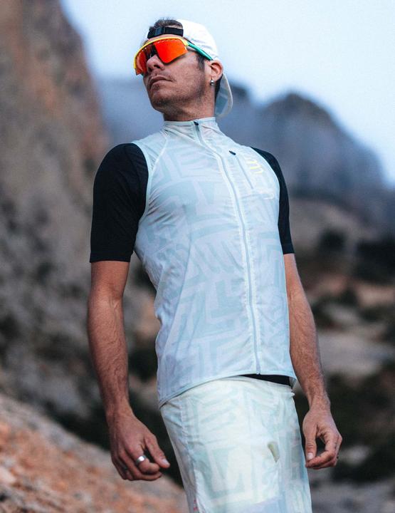 Image du produit Compressport Gilet coupe-vent Hurricane M (XL)