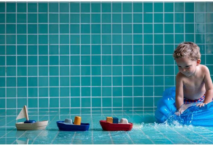 Actual product image Plantoys Tugboat