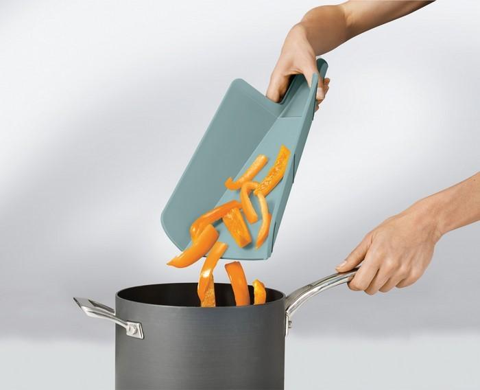 Produktbild Joseph Joseph Klappbares Schneidebrett, opal, DUO