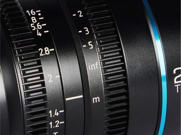 Immagine prodotto Sirui Obiettivo Cine Nightwalker Series 24mm T1.2 S35 a fuoco manuale (Micro Four Thirds, APS-C / DX)