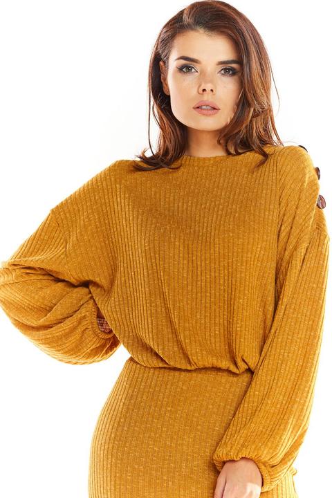 Awama Pullover model