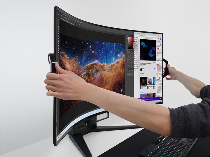 Productafbeelding Corsair Xeneon Flex 45WQHD240 (3440 x 1440 pixels, 45")
