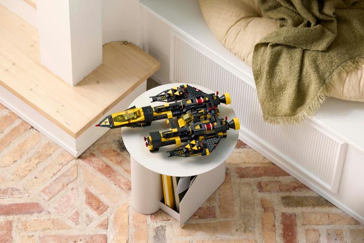Image du produit LEGO Blacktron Renegade (10355, LEGO Icons, LEGO difficiles à trouver)