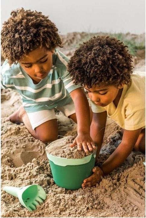 Actual product image Quut Bucket Bucki? Garden Green 2 parts, age recommendation