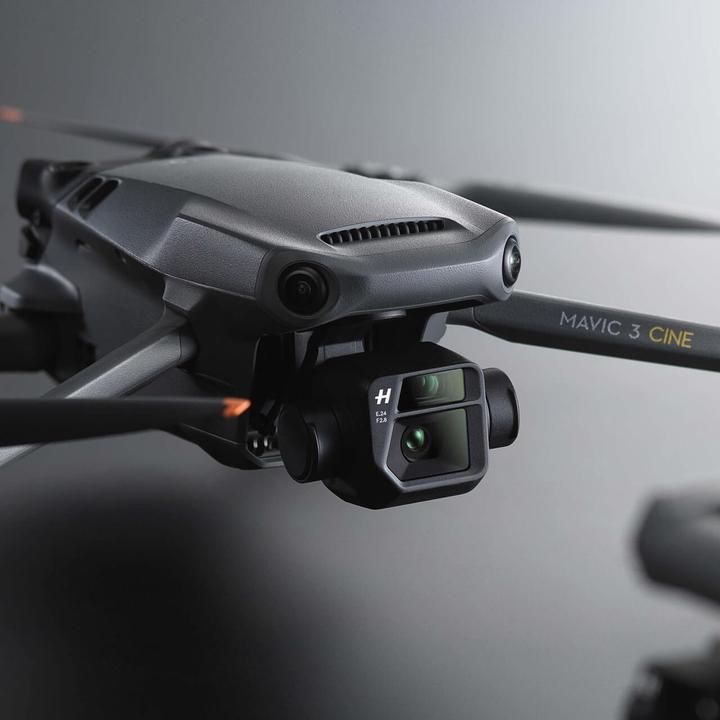 Produktbild DJI Mavic 3 Cine Premium Combo (46 min, 899 g, 20 Mpx)