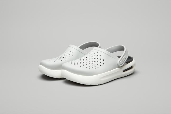 Actual product image Crocs InMotion Clog (42, 42.5, 43, 42 2/3)