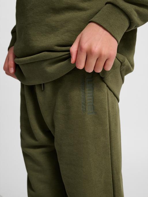 Actual product image hummel hmlJR BASE SWEAT SET (140)