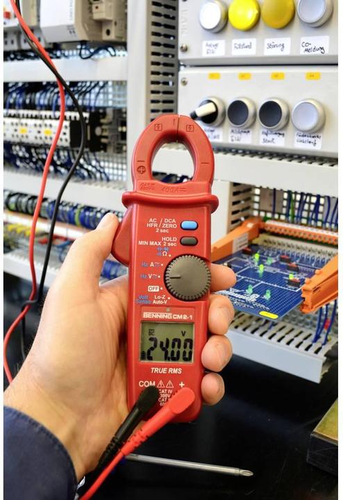 Actual product image Benning 044689 Digital Current Clamp Multimeter (CAT III 600V, CAT IV 300V)