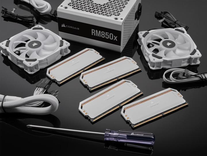 Produktbild Corsair Dominator Platinum RGB (2 x 16GB, 5600 MHz, DDR5-RAM, DIMM)