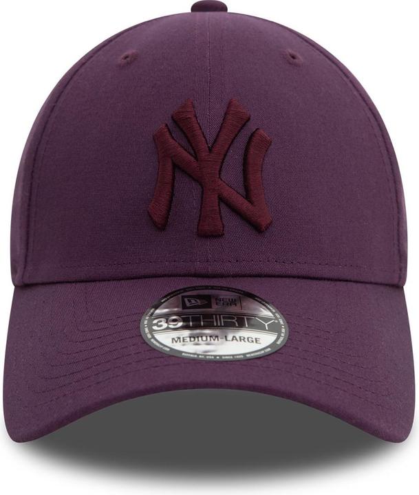 Actual product image New Era 39Thirty Stretch Cap New York Yankees purple - M/L (M, L)
