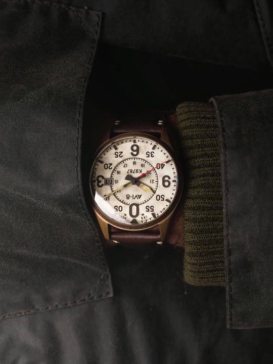 Actual product image AVI-8 AV-4090-07 (Pilot watch)