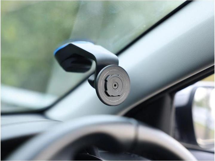 Actual product image Quad Lock Standard attachment