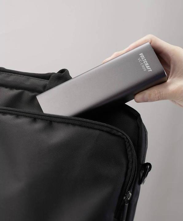 Actual product image Voltcraft VC-C909 Powerbank 27000 mAh Power Delivery 3.0 Li-Ion Black-Silver (27000 mAh)