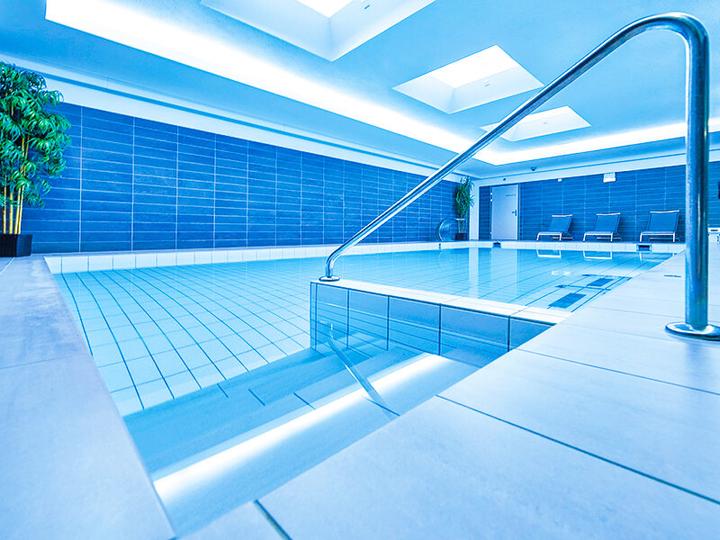 Produktbild Smartbox Erholsamer Aufenthalt in der Schweiz: 1 Übernachtung mit Wellness im 4* Hotel (2 Pers.)