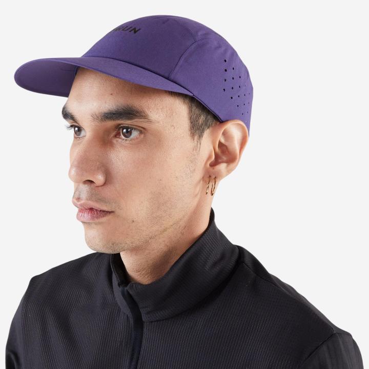Actual product image Kiprun ultra-light unisex running cap - purple