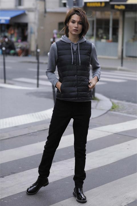 Sol's Arthur (L)