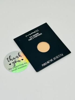 Actual product image MAC Cosmetics Eye Shadow (Samoa Silk)