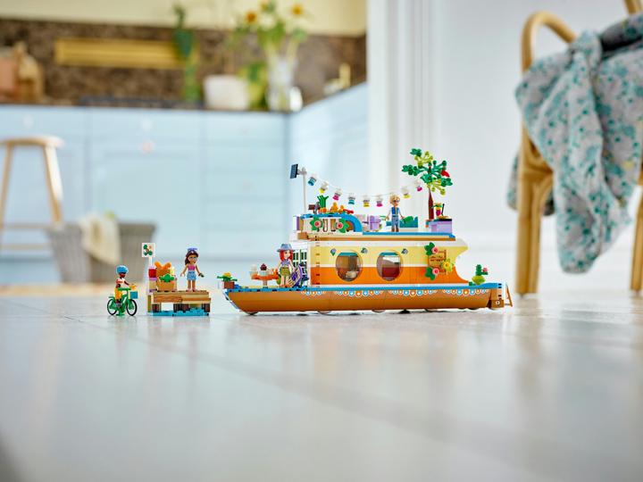 Actual product image LEGO Houseboat (41702, LEGO Friends)