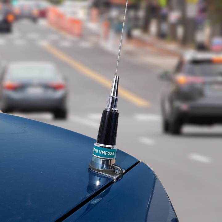 Actual product image PNI VHF285 antenna package for taxi 134-174 MHz and T941 antenna mounting bracket on the boot