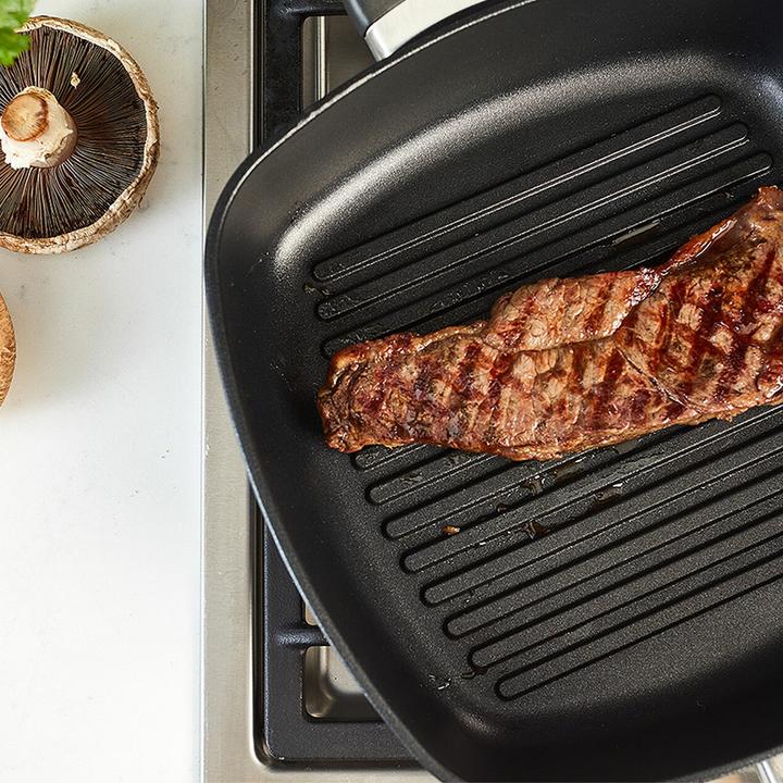 Image du produit Swiss Diamond XDClassic (28 cm, Poêle à grillades, Aluminium)