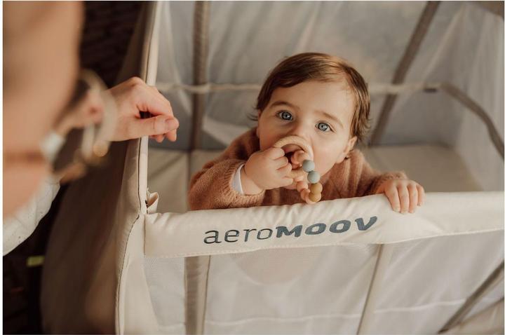 Actual product image AeroMoov Instant travel bed