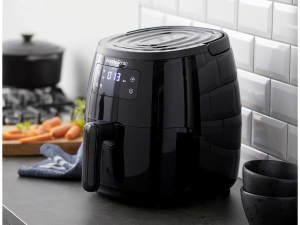 Actual product image F&H Group Nordic Sense - Airfryer 5.0 litre 1650 watt - Black (10726)