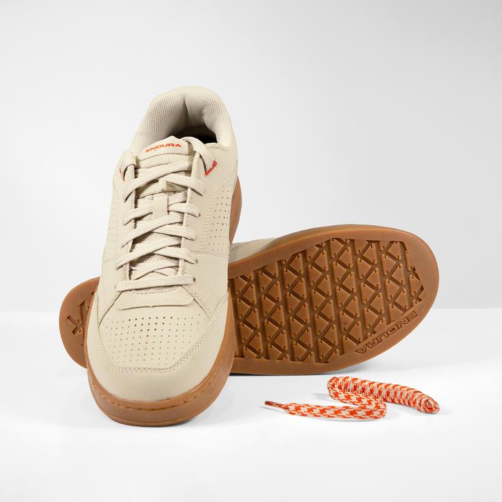 Actual product image Endura Hummvee Flat Pedal Shoe (42)