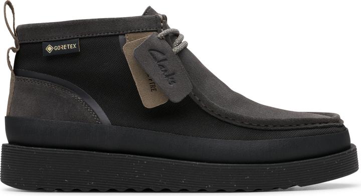 Actual product image Clarks M Wallabee FTR GTX (41)