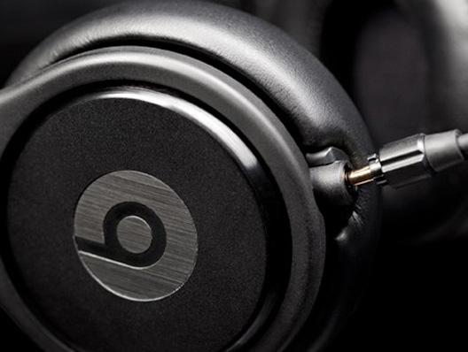 Actual product image Monster Beats Pro by Dr Dre, Limited Detox Special Edition