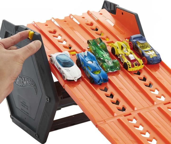 Image du produit Hot Wheels Piste Coffret Transportable - Circuit / Petite Voiture - Dès 4 ans