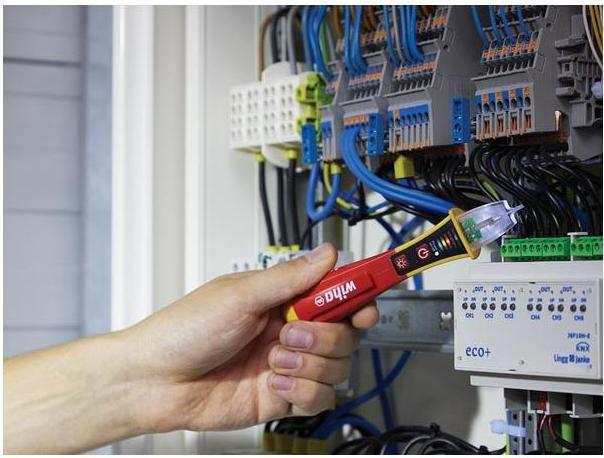 Actual product image Wiha Voltage Detector Volt Detector (CAT IV)